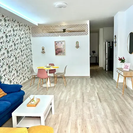 Aroca Loft Apartman *
